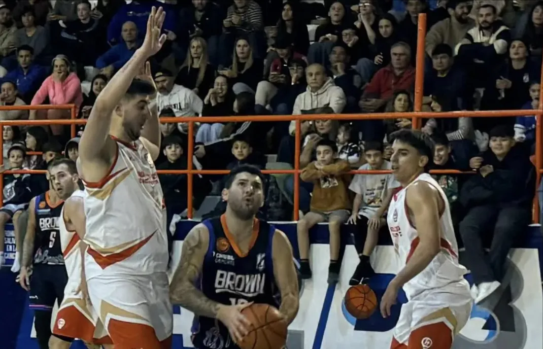 Guillermo Brown y Huracán de Trelew se enfrentan este domingo