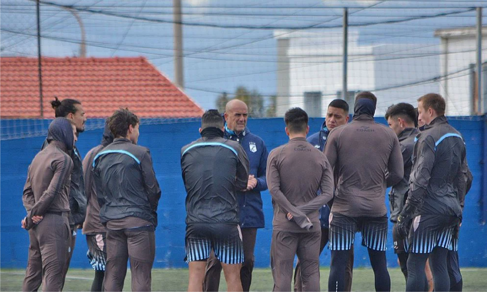 Buscará salir del fondo de la Zona 4 en una visita clave para recortar diferencias en la tabla de posiciones.