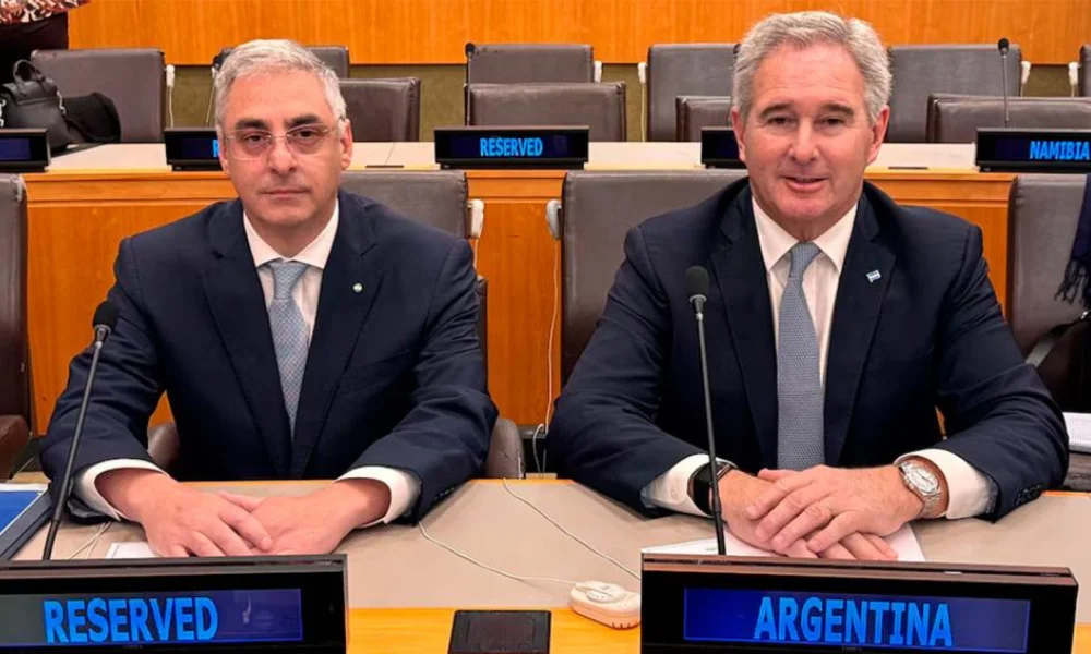 La exposición incluyó un pedido formal para que el Reino Unido retome las negociaciones bilaterales.