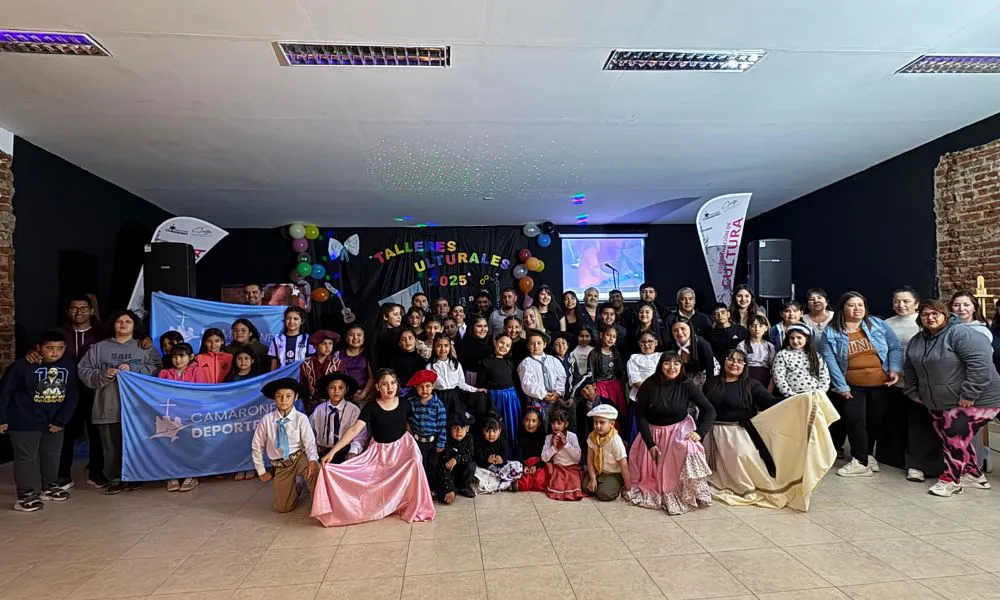 Camarones cerró los talleres anuales con una muestra de aprendizajes