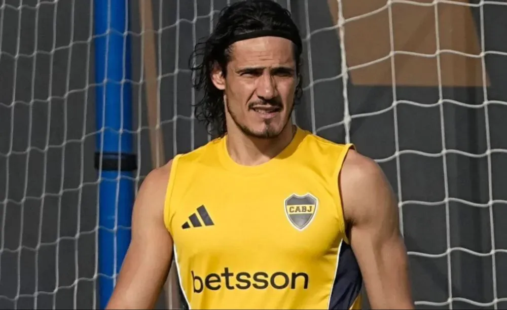 Edinson Cavani volvió a trabajar a la par del plantel y encendió la ilusión xeneize