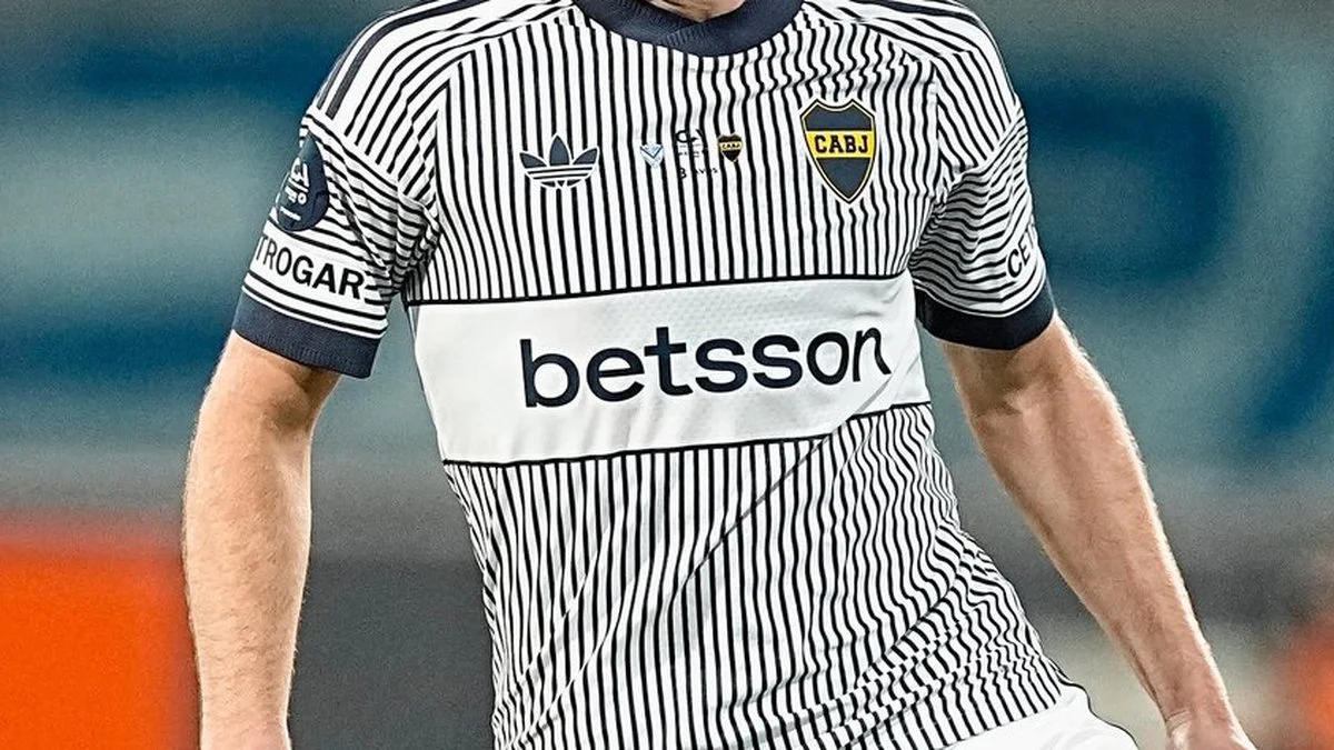 Jugador de Boca camiseta alternativa foto Boca Oficial X
