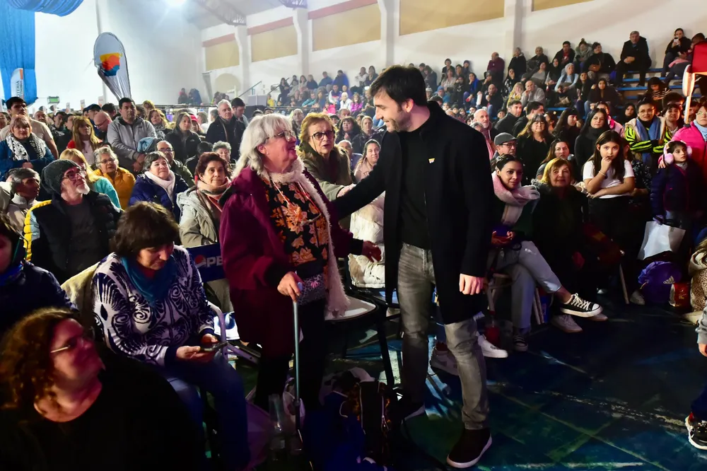 El gobernador Torres en los festejos del cumpleaños de la provincia