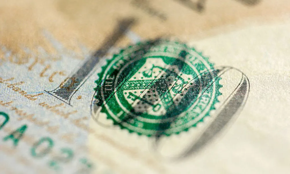 Dólar convertibilidad fuente Freepik