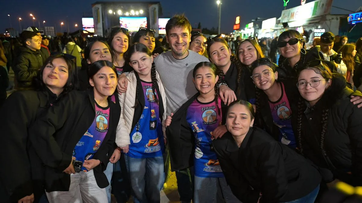 Ignacio Torres en el Telebingo durante la Giesta del Pingüino