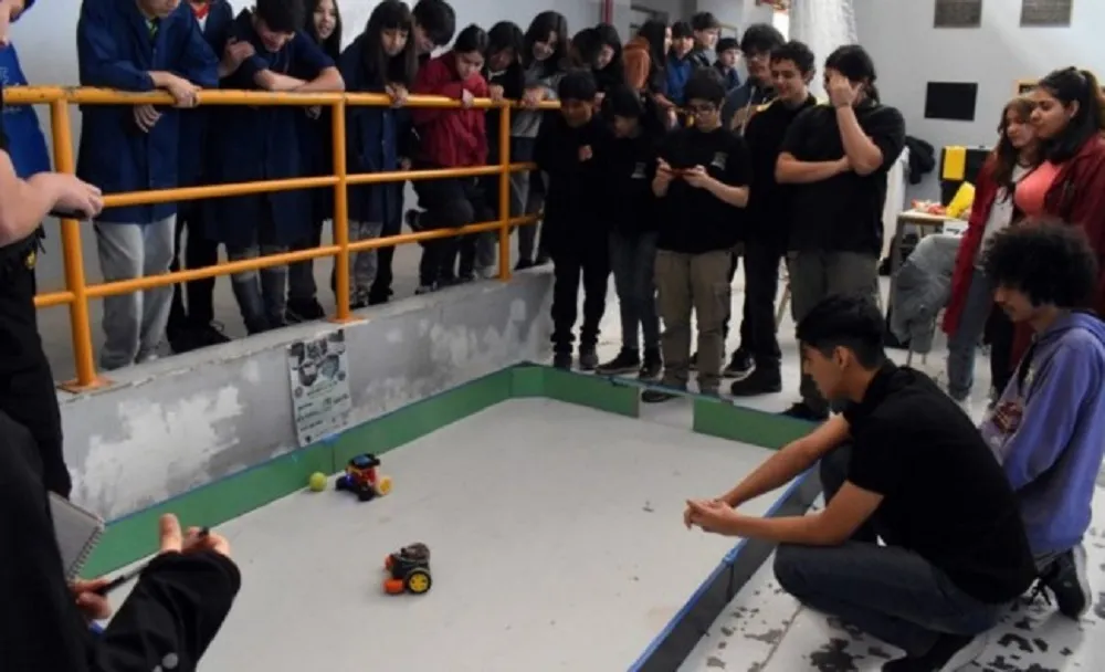estudiantes robotica_11zon