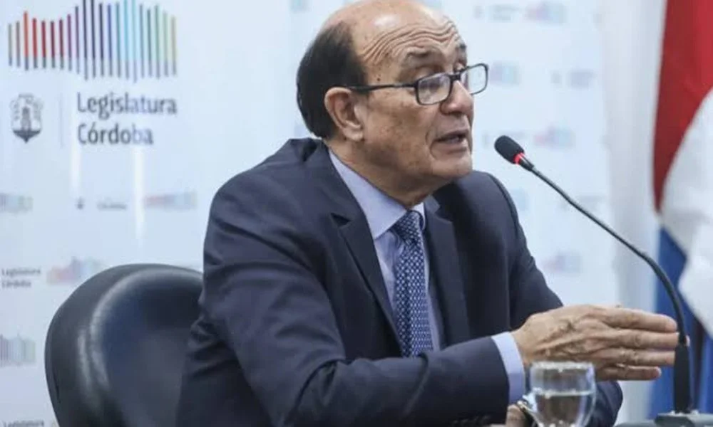 ex legislador Oscar González
