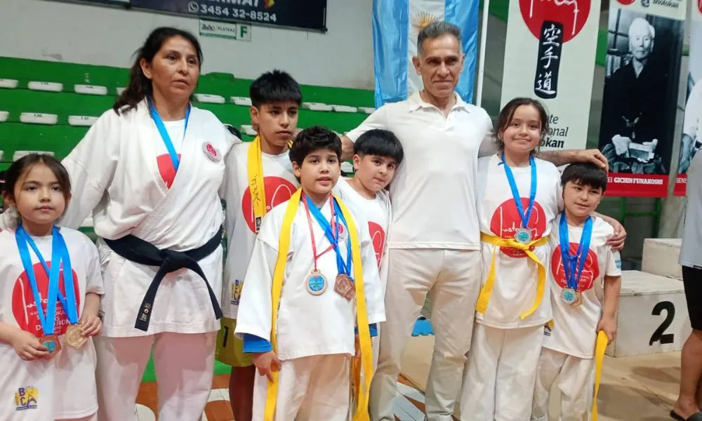 Karatecas de El Hoyo clasificaron al Mundial de Egipto 2026