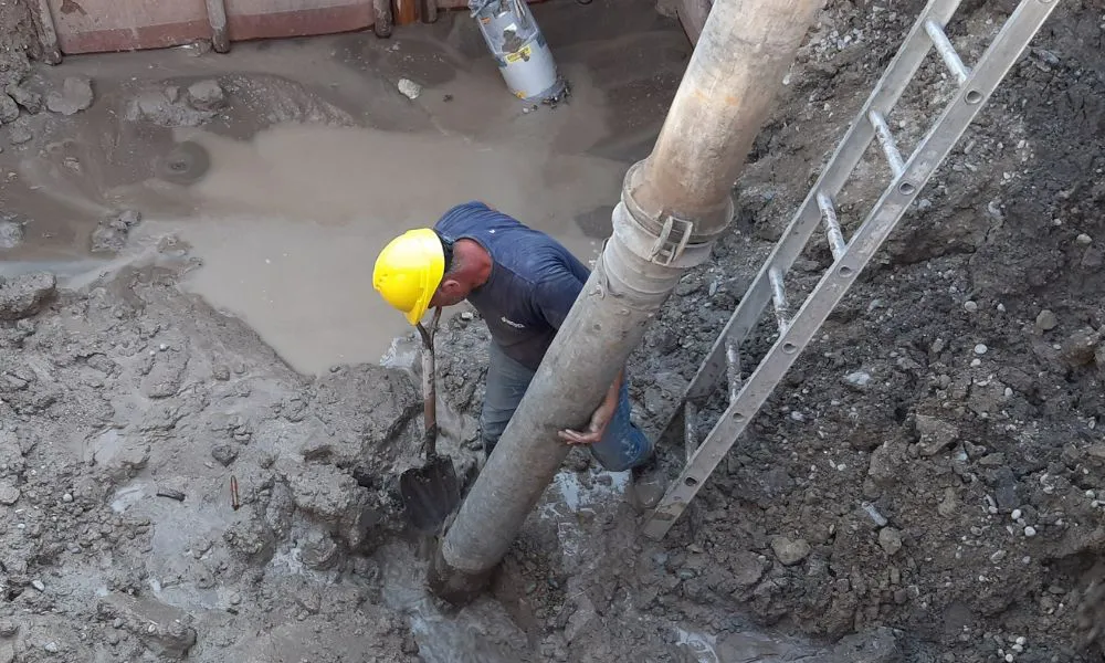 Corte de agua y arreglo de caño en Trelew