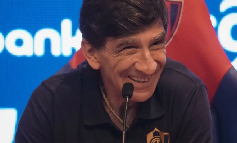 Gustavo Costas. Foto Club Cerro Porteño - Oficial.