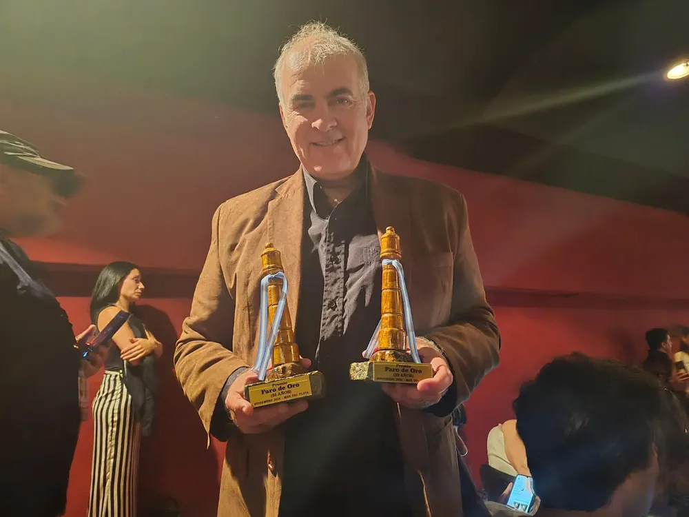 Diego Castro ganó dos premios Faro de Oro