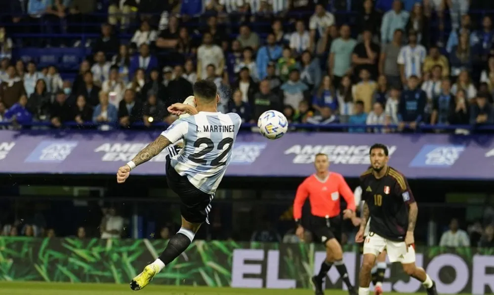 lautaro martinez gol a Perú