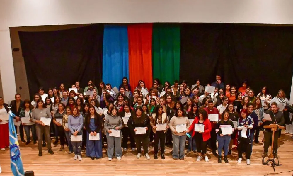 105 nuevos cuidadores de adultos mayores en Chubut