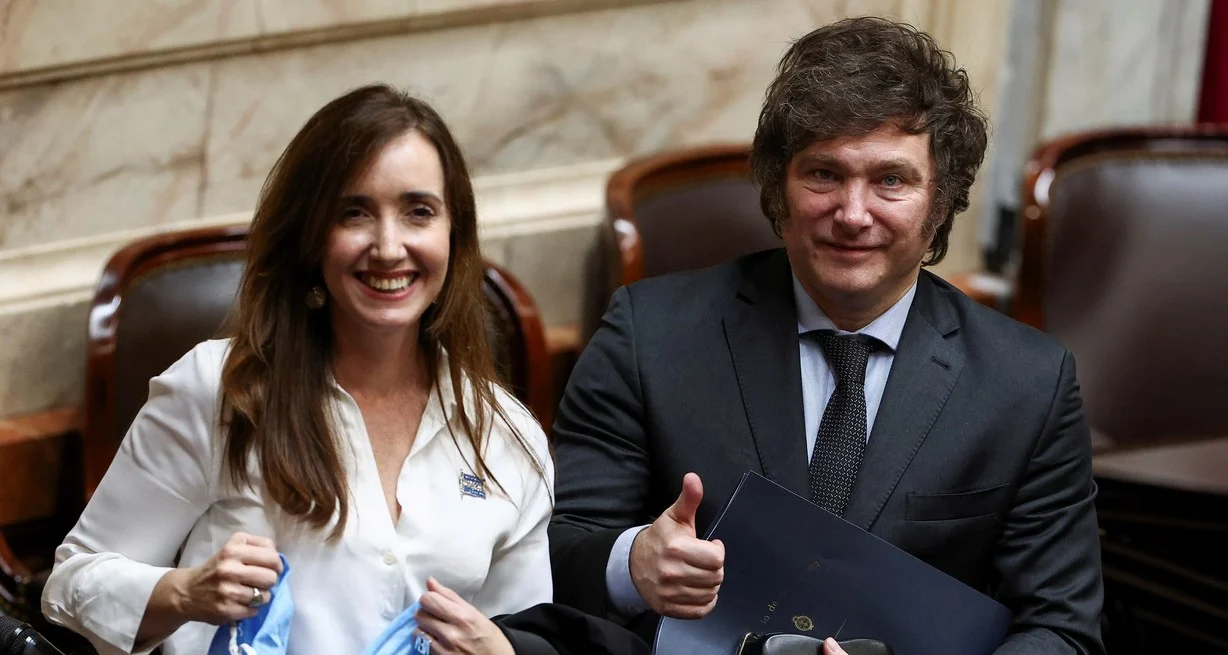 2gtjlnJjs_1300x655__2