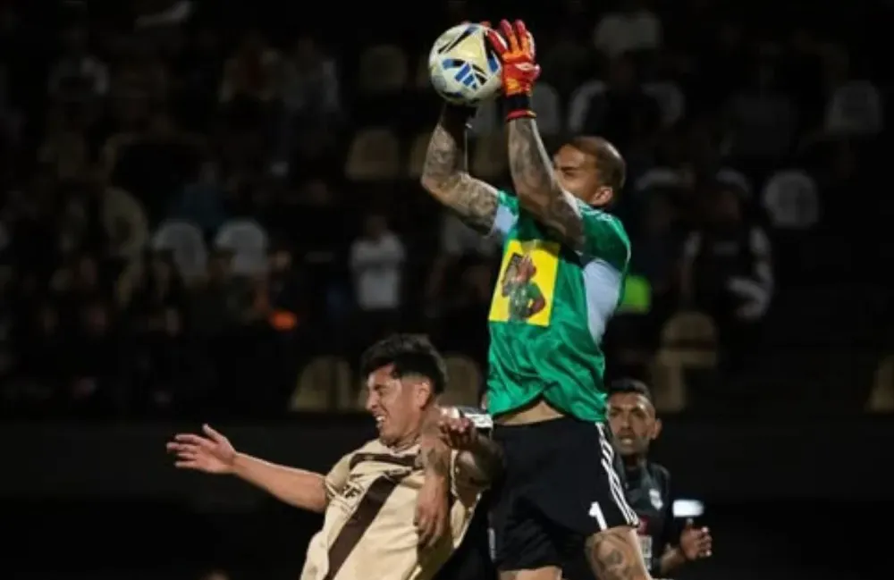 Riestra y Platense empataron 1 a 1 en Vicente López