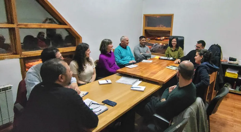 Instituciones trabajan en un plan de restauración de bosques afectados por los incendios
