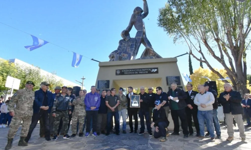 acto por Malvinas en Trelew