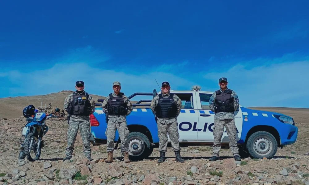 Recorrida policial en las montañas