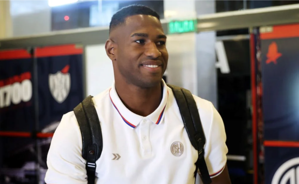 El Ciclón llega golpeado y con cambios urgentes, mientras el equipo neuquino se ilusiona.