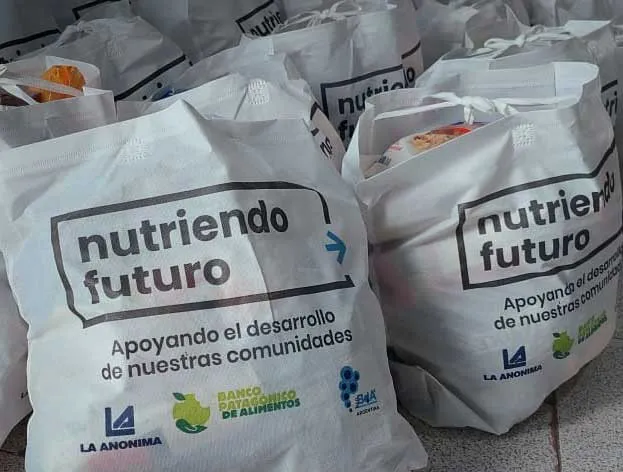 La-Municipalidad-continua-con-Nutriendo-Futuro-programa-que-propicia-la-seguridad-alimentaria-en-diferentes-sectores-de-Rawson-2