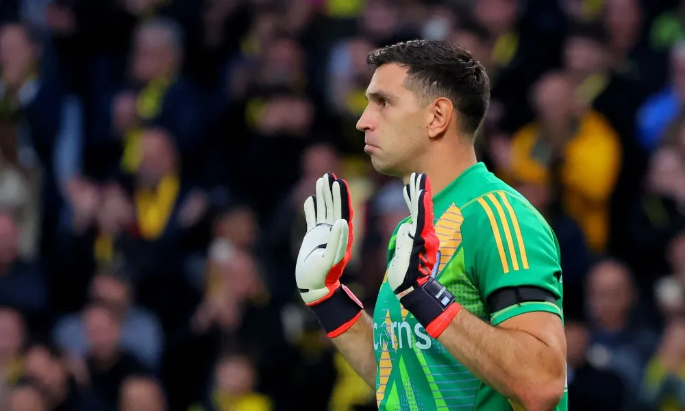 El Dibu Martínez tuvo una gran actuación