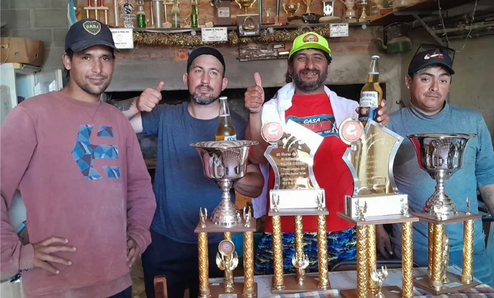 La dupla se impuso en el torneo aniversario en Bajo Los Huesos.