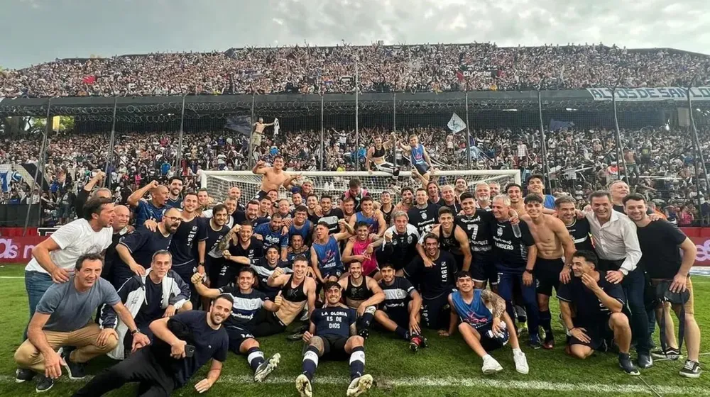 GIMNASIA SE SALVÓ Y COLÓN JUGARÁ EN LA PRIMERA NACIONAL
