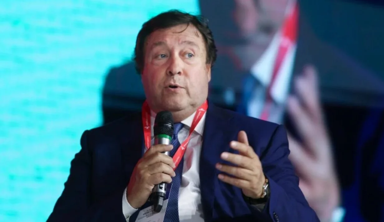 weretilneck wall street