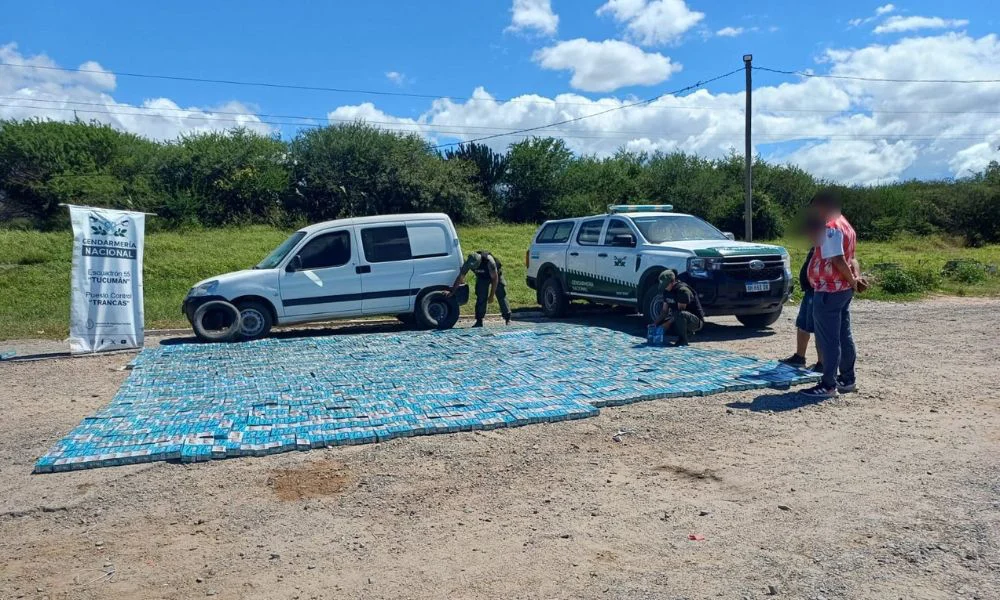 Sucestran cigarrillos ilegales en Tucumán