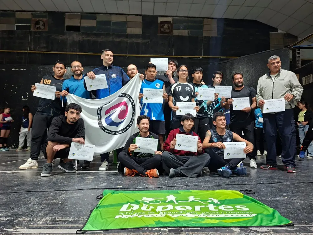 La Liga Social de Vóley completó la temporada 2025 con una gran convocatoria. 3