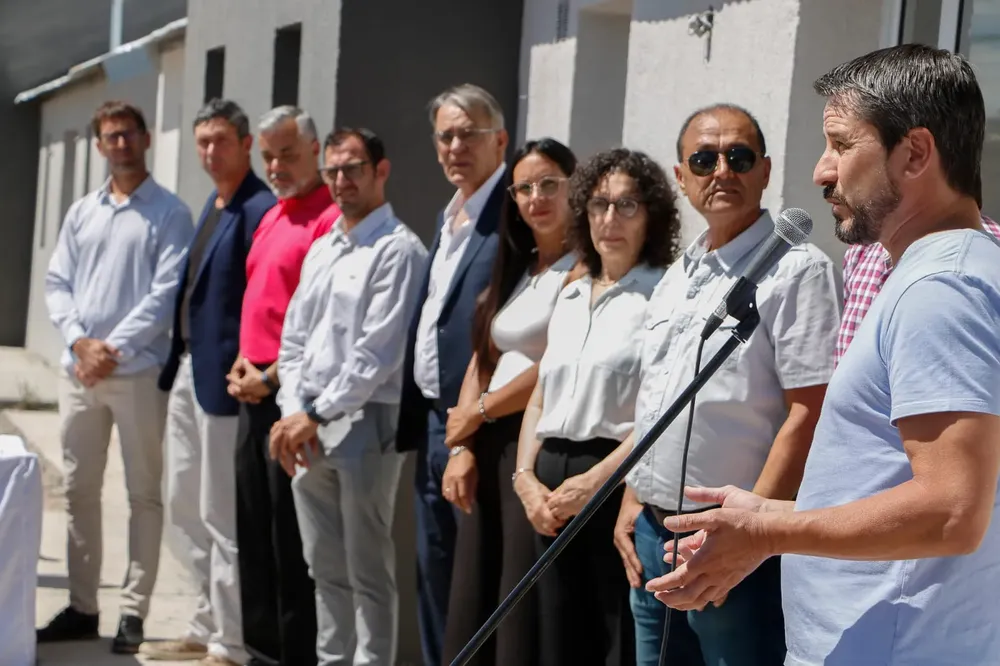Merino en la entrega de viviendas