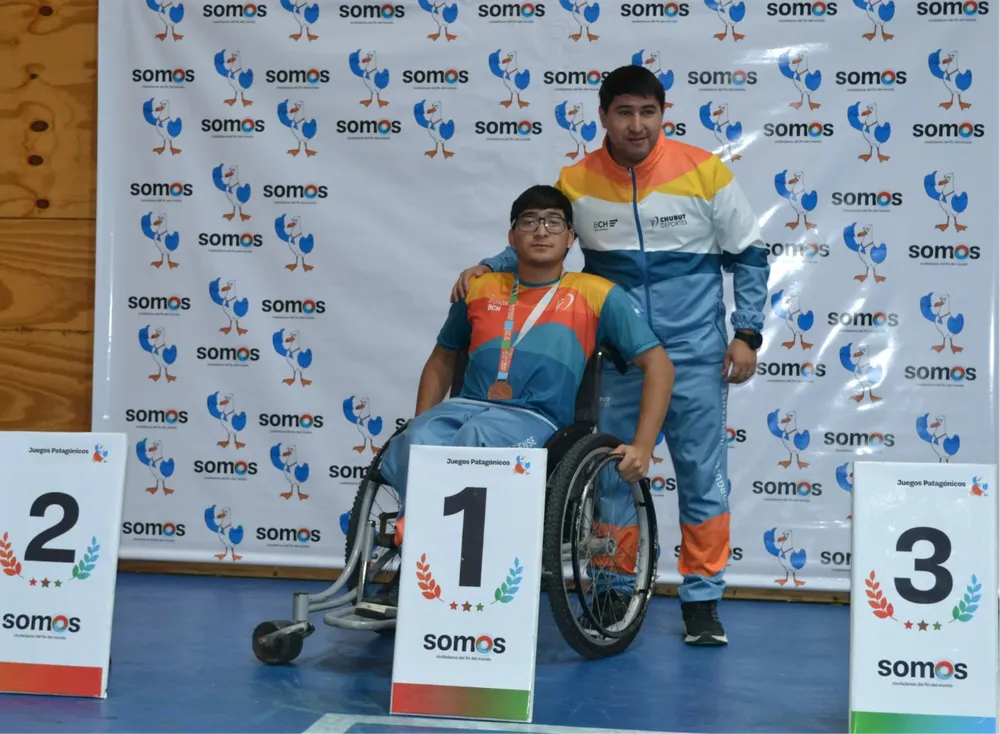 La delegación sumó un campeonato en tenis y varias medallas en distintas disciplinas. 3