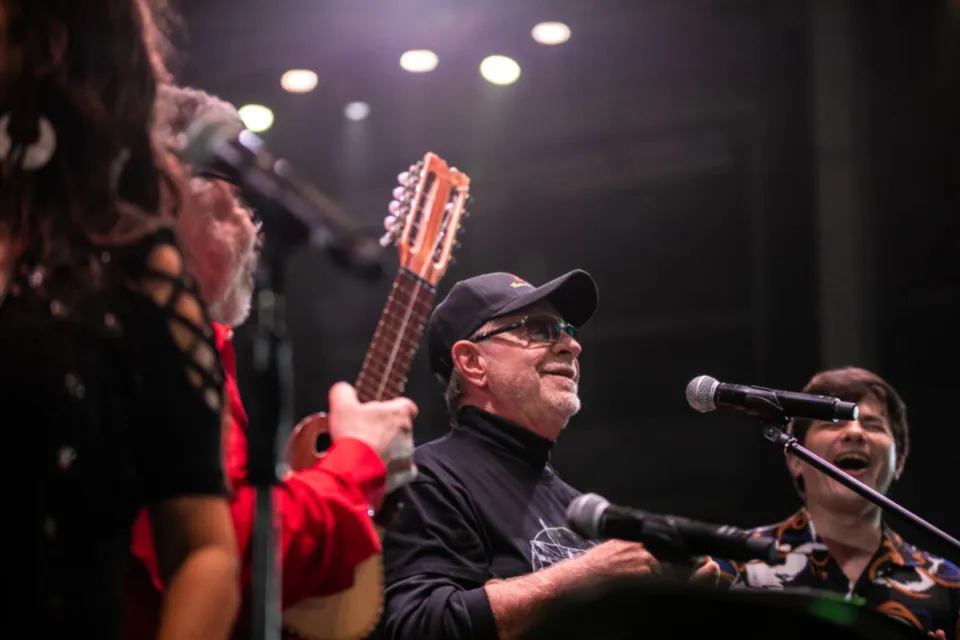 León Giéco con Orquesta Barrio INTA 1
