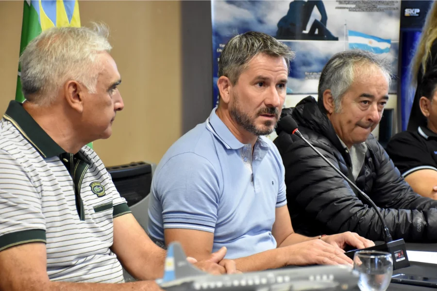 Merino acompañó la presentación de actividades por el 44° aniversario de la Gesta de Malvinas