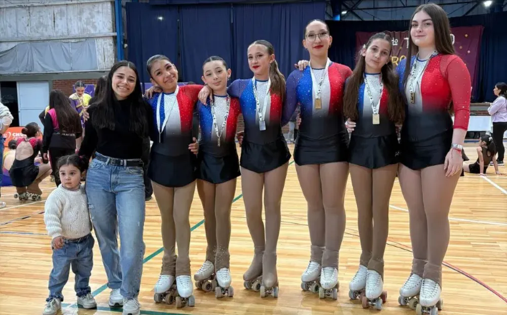 Las patinadoras de Ferro en el Campeonato Provincial de Patín Artístico