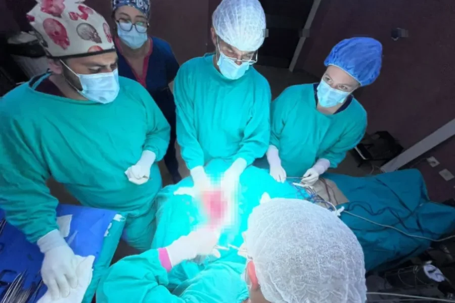 compleja cirugía de lengua