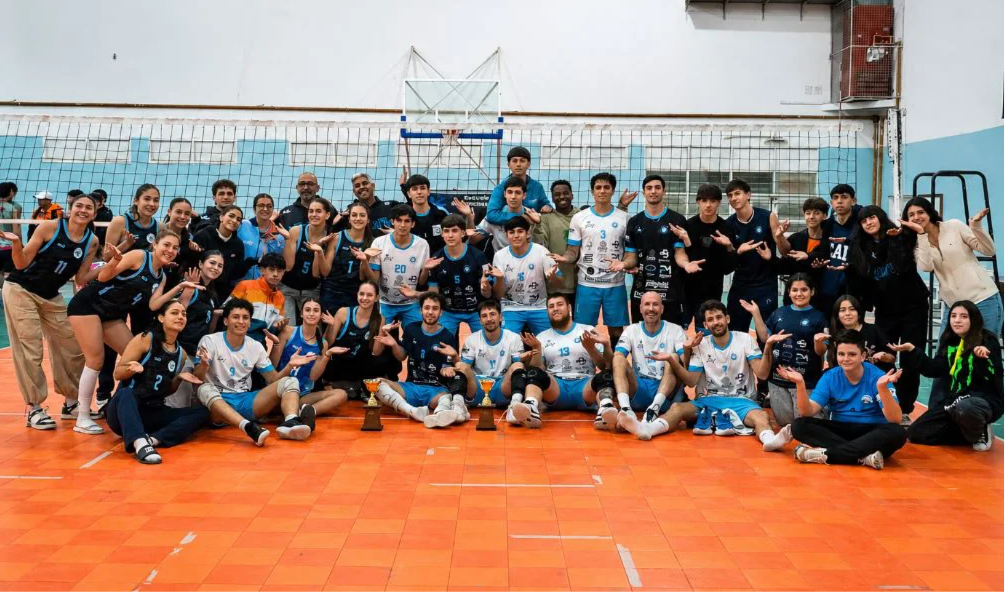 Los equipos femenino y masculino se quedaron con el campeonato tras imponerse en sus respectivas finales.