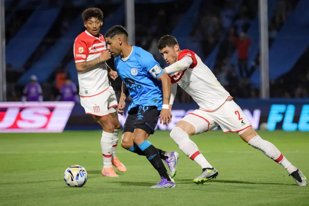 Belgrano y Estudiantes empataron 1-1 en un final dramático.