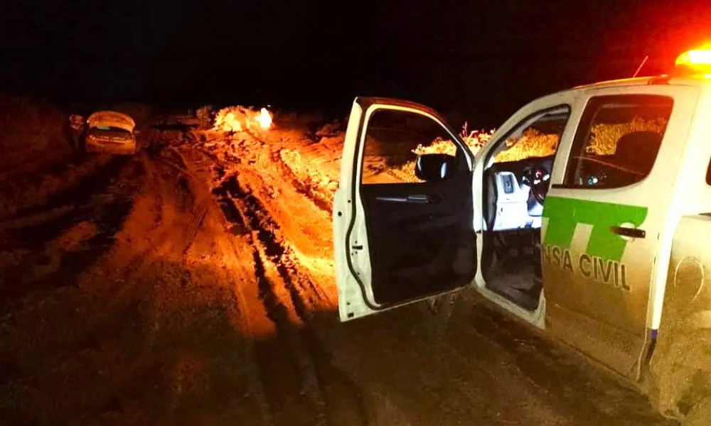 Rescataron a tres turistas atrapados en el barro cerca de Puerto Madryn