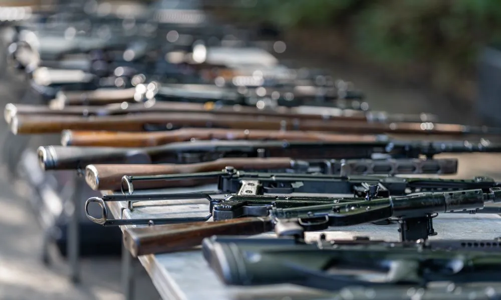 Negocio de armas imagen ilustrativa fuente Freepik