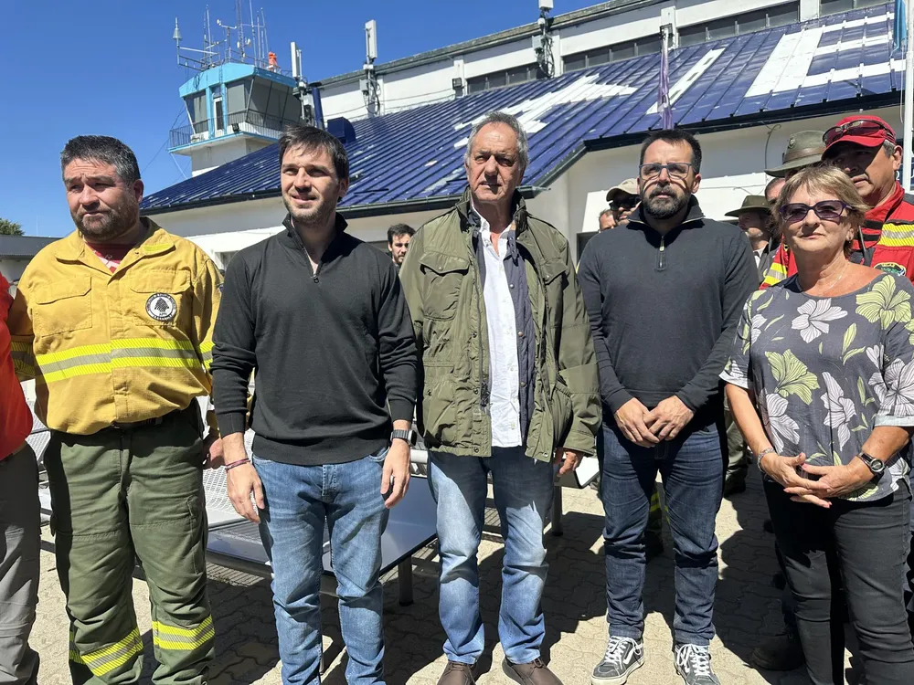 Gobernador Ignacio Torres y Daniel Scioli en Esquel