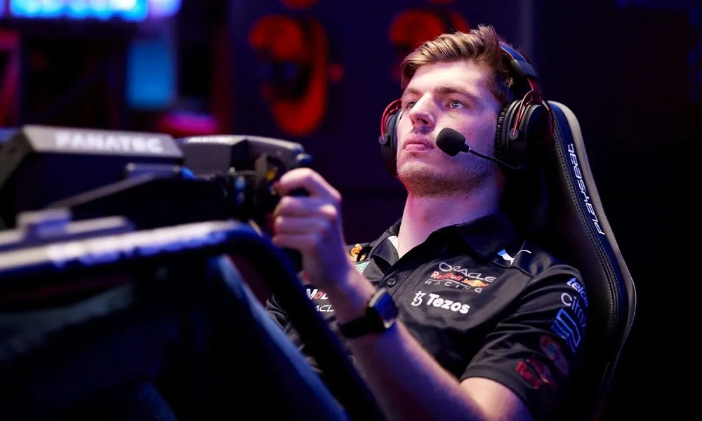 Max Verstappen1