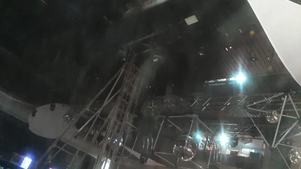 Principio-de-incendio-en-boliche-de-Comodoro-Rivadavia-2-1024x576