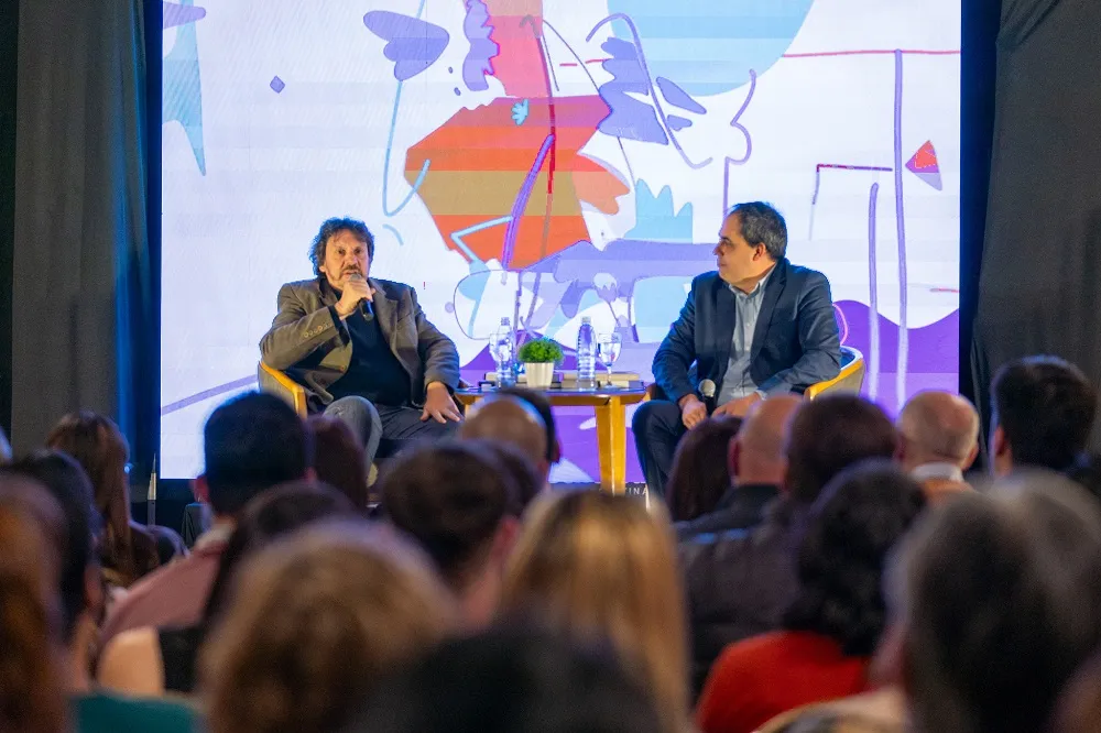 Charla Felipe Pigna (1)_11zon