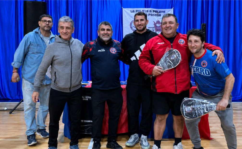 La competencia de Pelota Paleta en el Club Ferrocarril Patagónico convocó delegaciones de varias provincias.