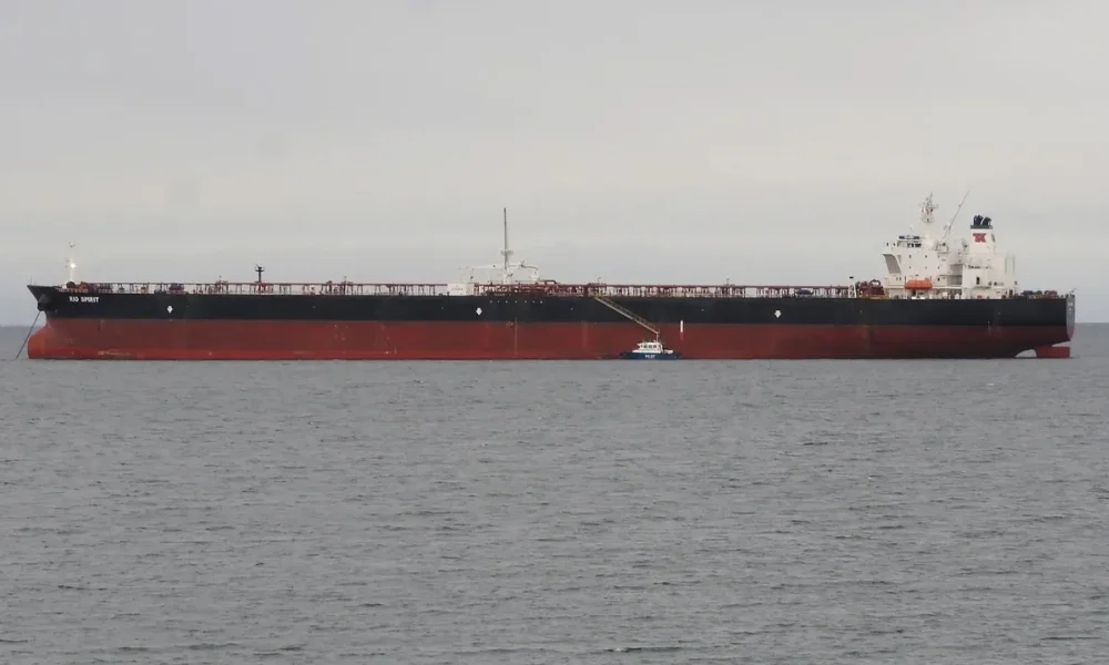 Estas embarcaciones operan en corredores energéticos que conectan regiones productoras con refinerías.