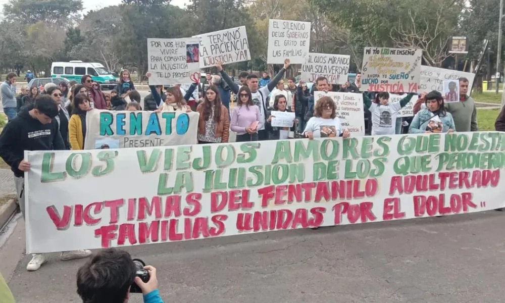 Familiares de víctimas del fentanilo