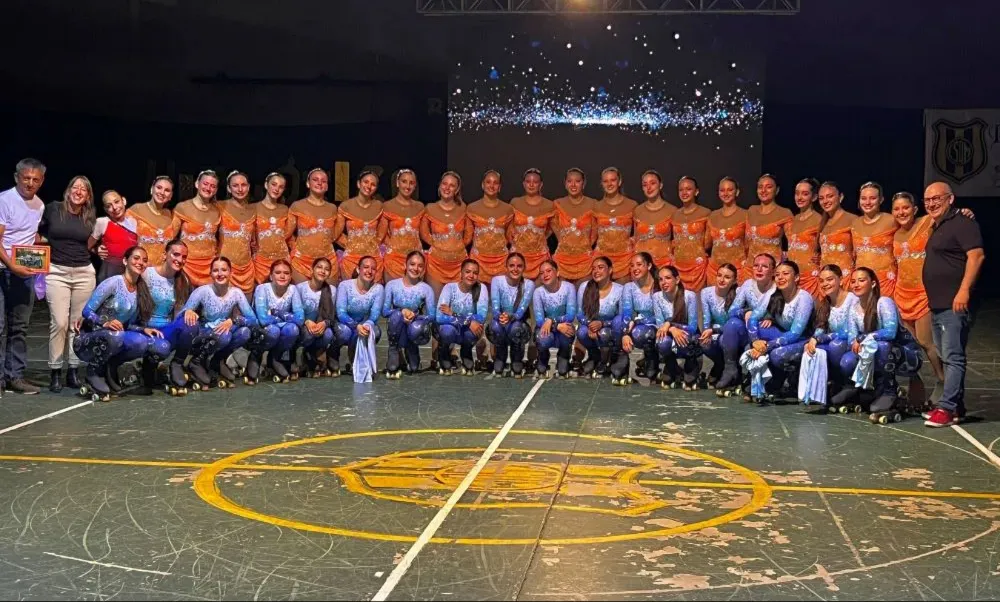 Un espectáculo emotivo reunió talento local y figuras históricas del patín artístico