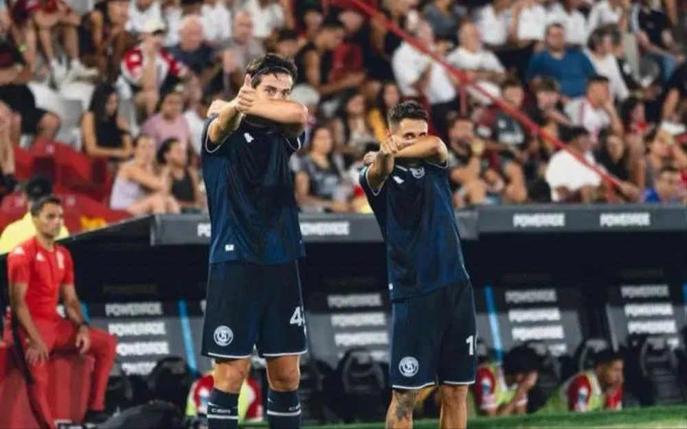 La Lepra remontó ante Huracán, ganó 2-1 como visitante