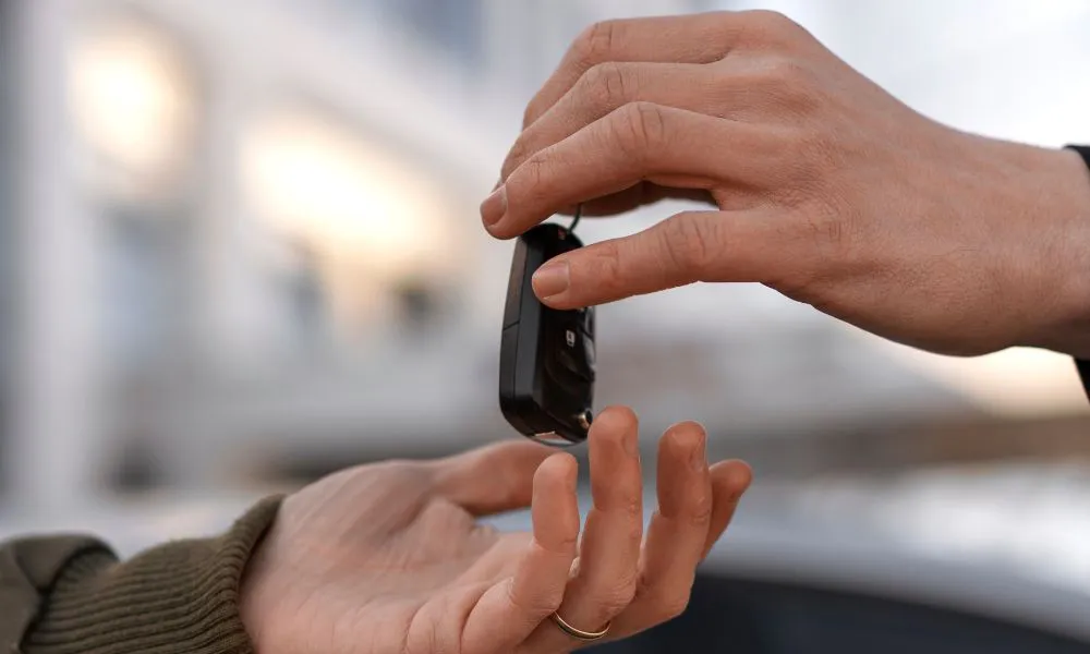 VENTA DE AUTOS FUENTE FREEPIK